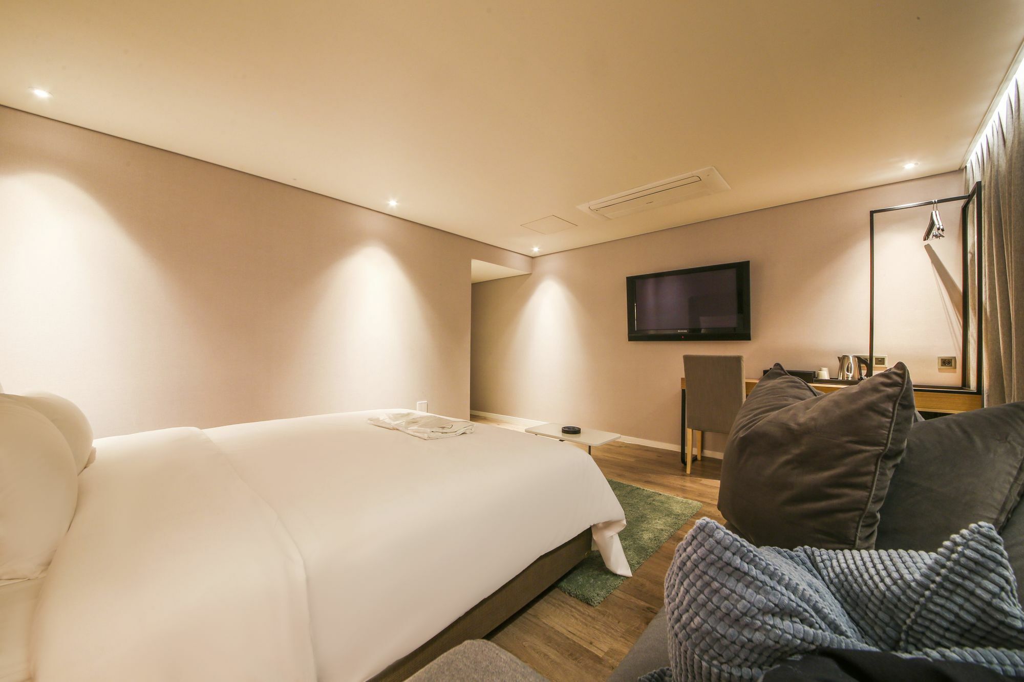 בוסאן Hotel Londoner Hwamyeong מראה חיצוני תמונה